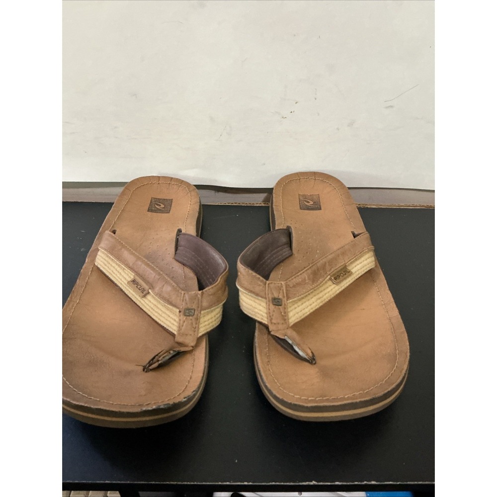 Men's Tan Rip Curl Flip Flops NO SIZE (11 3/4 Inches From Heel To Toe)